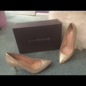 Enzo Angiolini Gold shoes size 7.5
